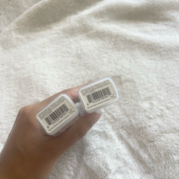 Two Milk Makeup Flex Concealers - Picture 7 of 7